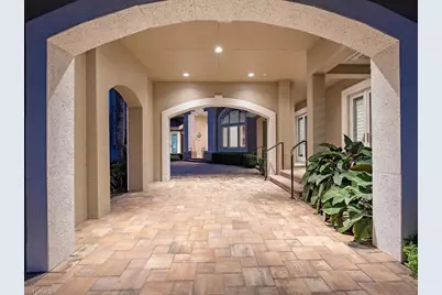 2835 Silverleaf Ln, Naples, FL 34105 - Photo 10