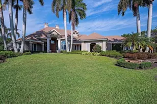 2835 Silverleaf Ln, Naples, FL 34105 - Photo 2
