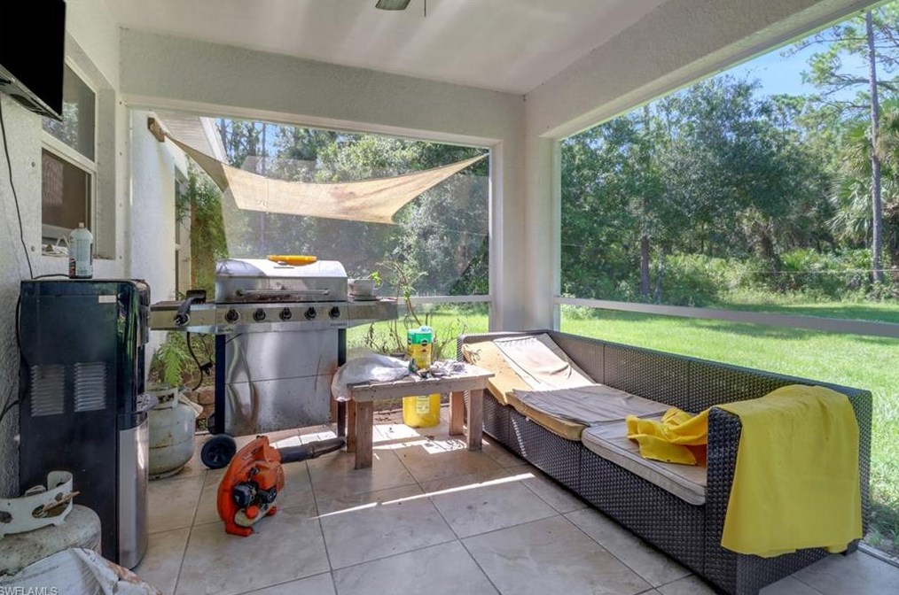 2873 66th Ave, Naples FL  34120-1413 exterior