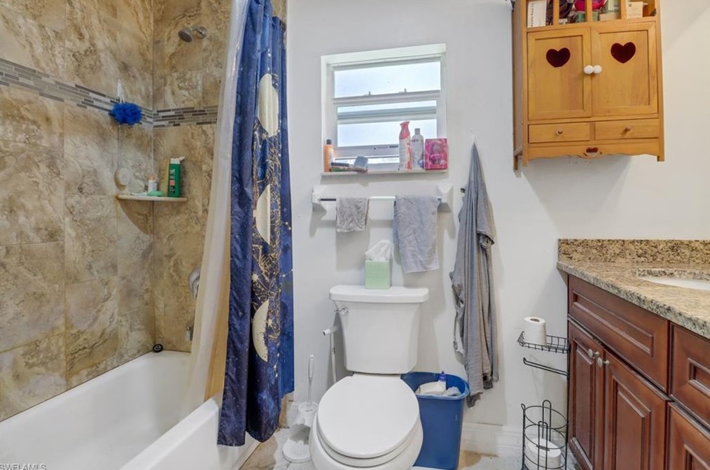 2873 66th Ave, Naples FL  34120-1413 exterior