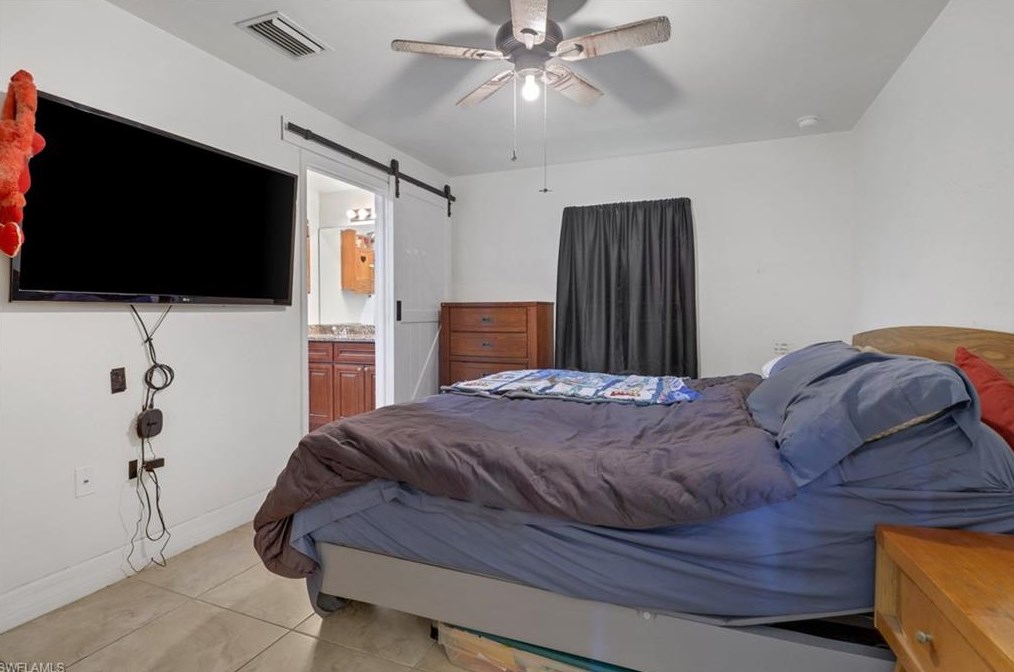 2873 66th Ave, Naples FL  34120-1413 exterior