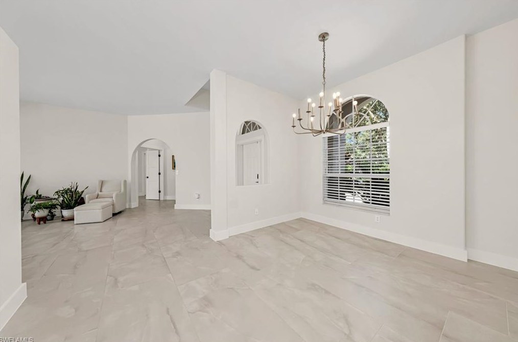 8532 Laurel Lk Blvd, Naples FL 34119-9792 exterior