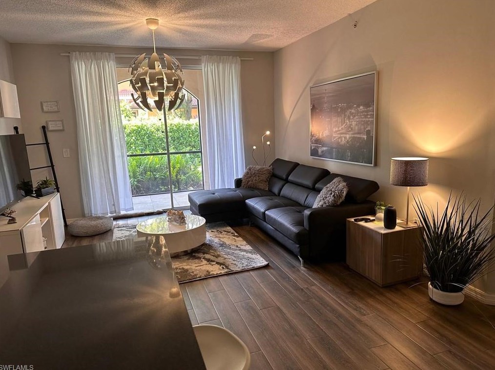 1130 Reserve Way Apt 107, Naples, FL 34105