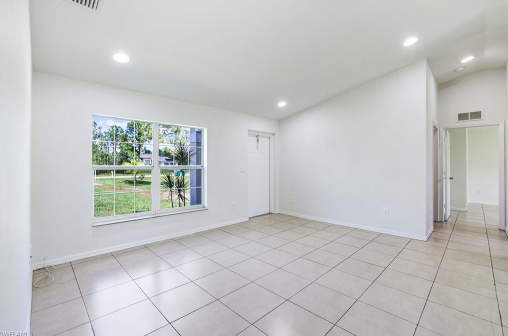 4226 58 Ave, Naples FL 34120-4021 exterior