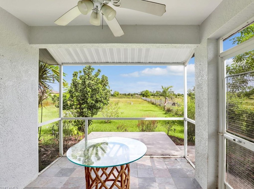 2845 31 Ave, Naples FL 34117-8449 exterior