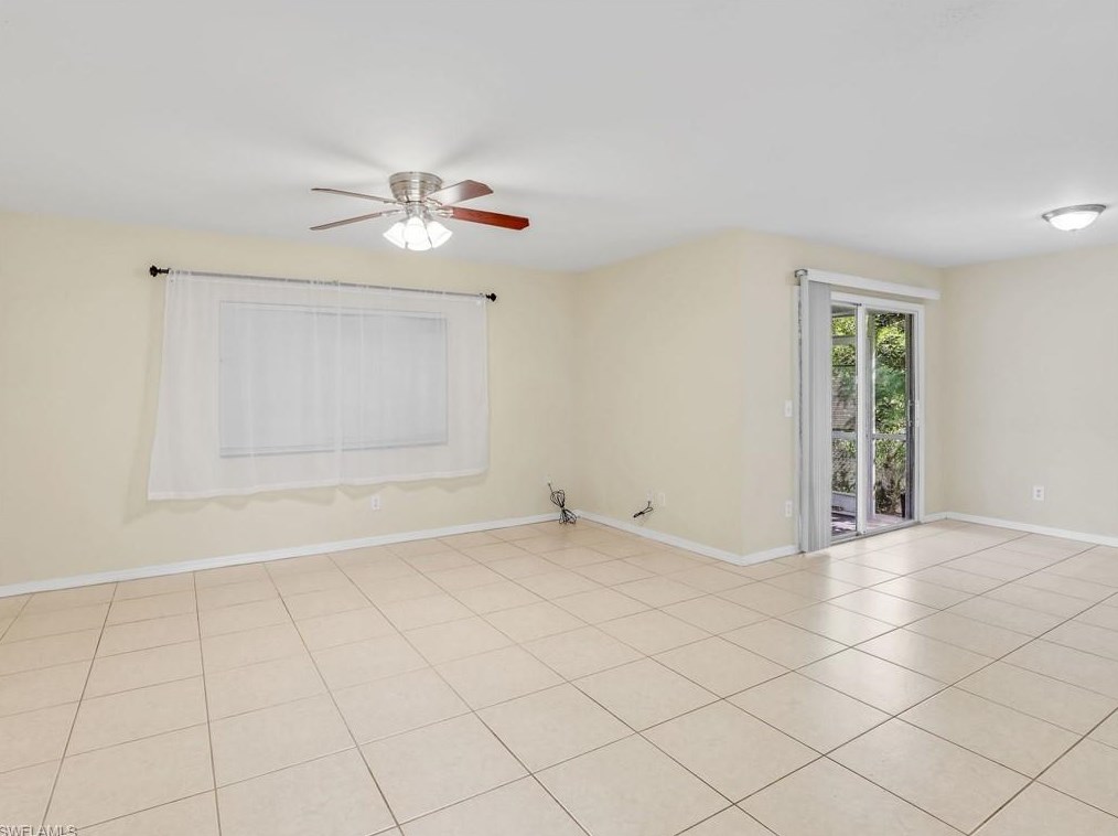 2845 31 Ave, Naples FL 34117-8449 exterior
