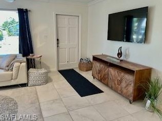 552 93rd Ave, Naples, FL 34108-2437