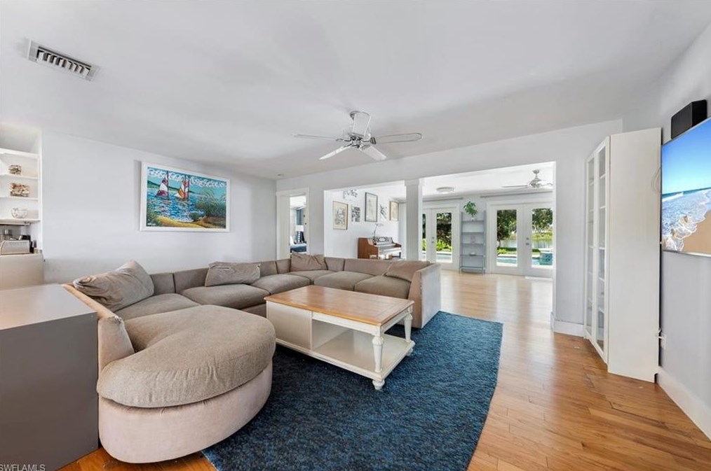 1171 14 Ave, Naples FL 34120-5600 exterior