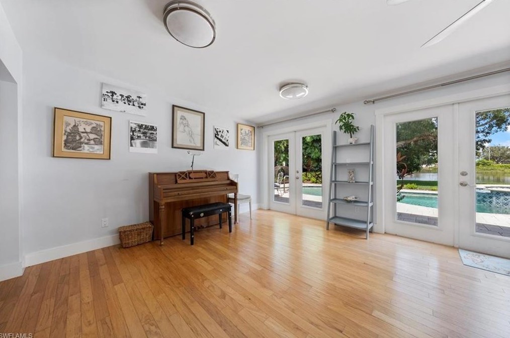 1171 14 Ave, Naples FL 34120-5600 exterior