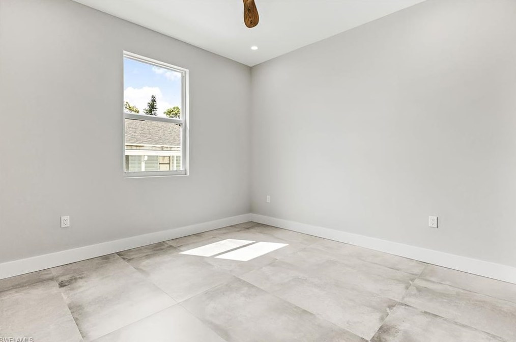 1415 13 Ave, Naples FL 34116-5125 exterior