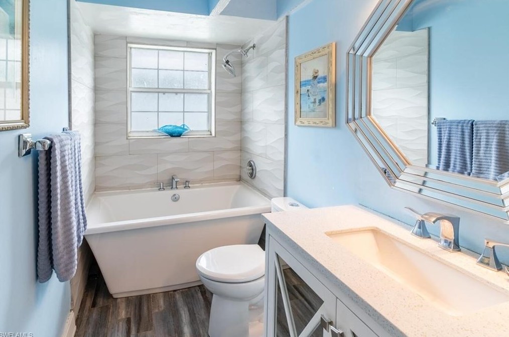 1031 Rdg St, Naples FL 34103-4224 exterior