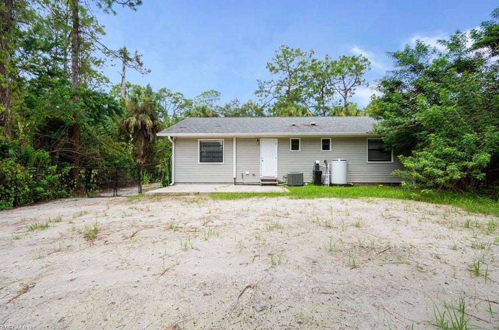 1170 21 St, Naples FL 34117-4308 exterior