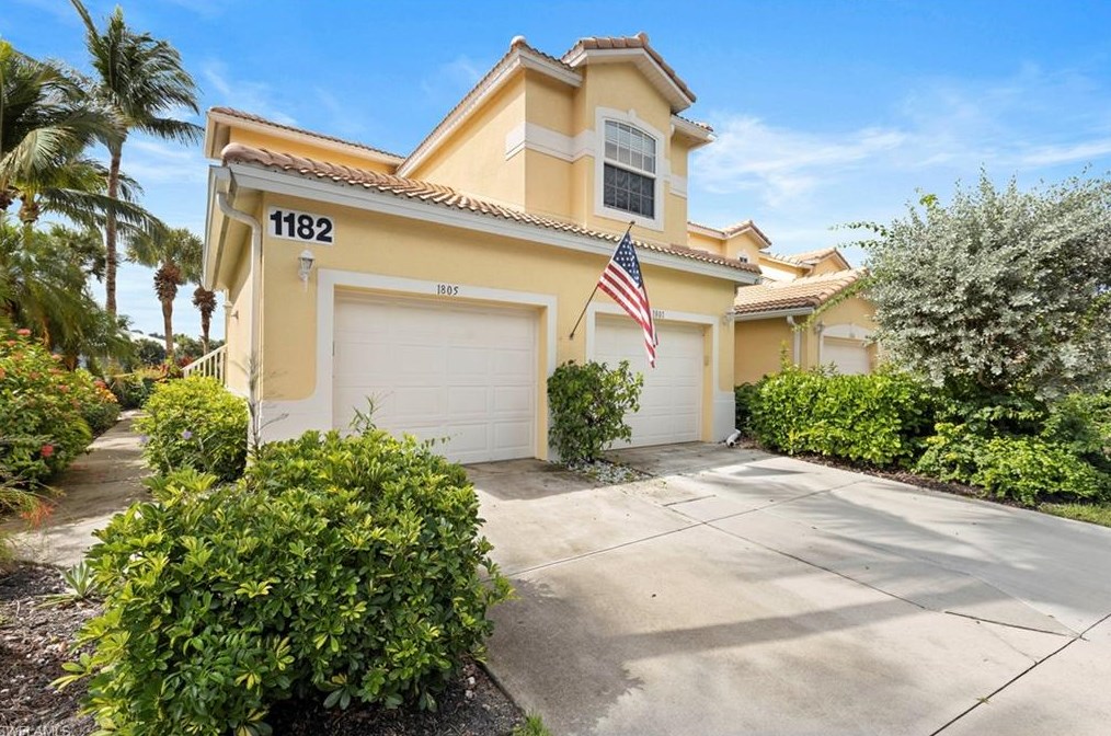 1182 Sweetwater Ln, Naples, FL 34110-4120