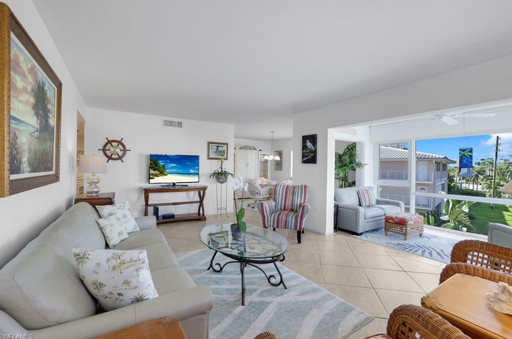 1930 Gulf Shore Blvd, Naples, FL 34102-1661