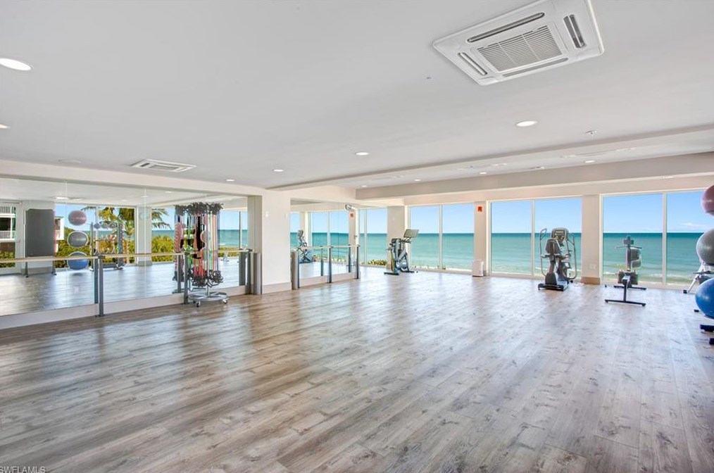 253 Barefoot Beach Blvd, Bonita Springs FL  34134-8533 exterior