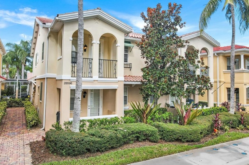 28596 Alessandria Cir, Bonita Springs, FL 34135-8273