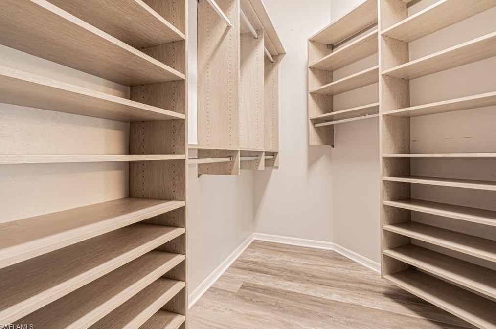 303 Burnt Pne Dr, Naples FL 34119-9773 exterior