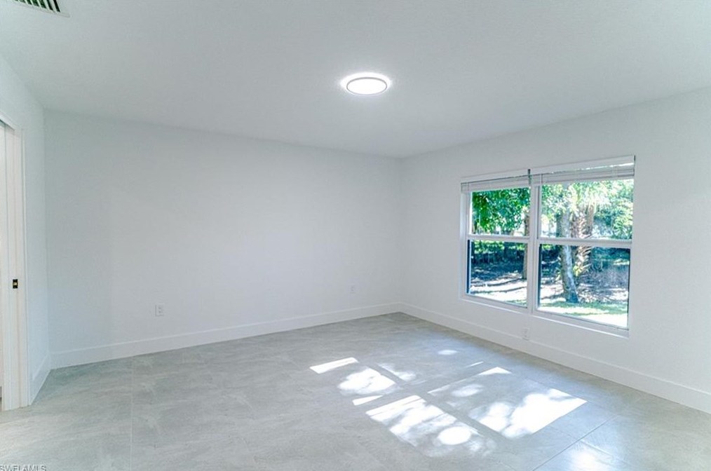 330 19 St, Naples FL 34117-3329 exterior