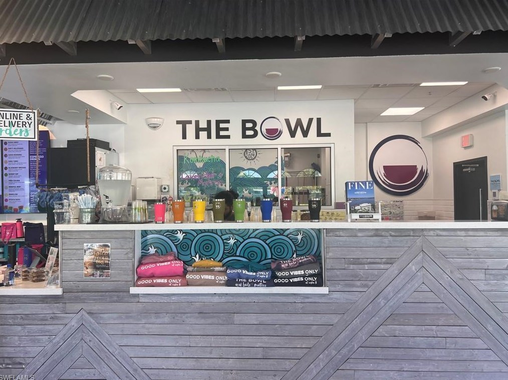 1125 Central Ave, Naples FL 34102-0062 exterior