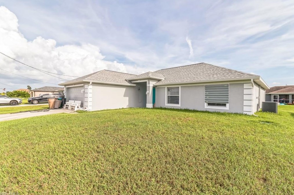 2214 1st Terrace, Cape Coral, FL 33993