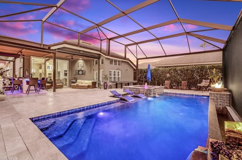 10358 Quail Crown Dr, Naples, FL 34119-8832