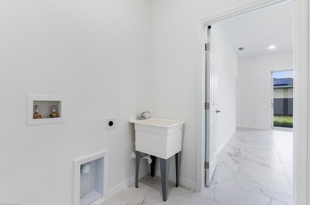 1901 Sunniland Blvd, Lehigh Acres FL 33971-5290 exterior