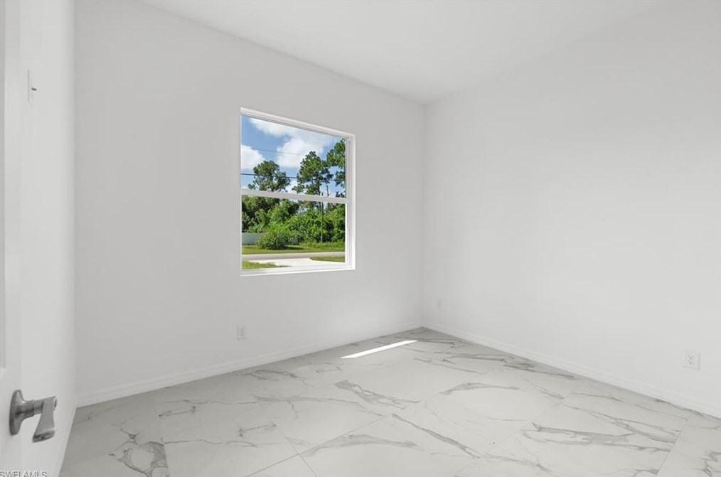 1901 Sunniland Blvd, Lehigh Acres FL 33971-5290 exterior