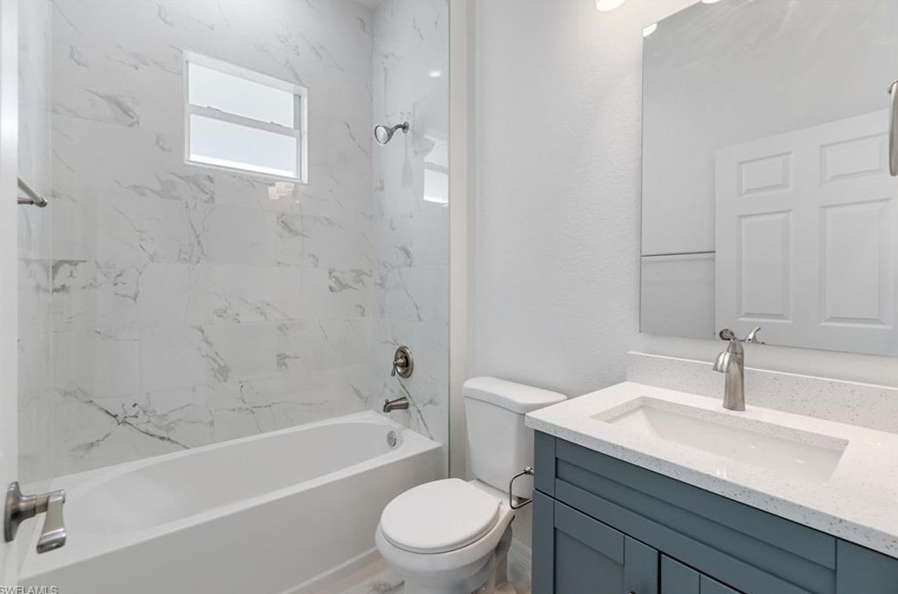 1901 Sunniland Blvd, Lehigh Acres FL 33971-5290 exterior