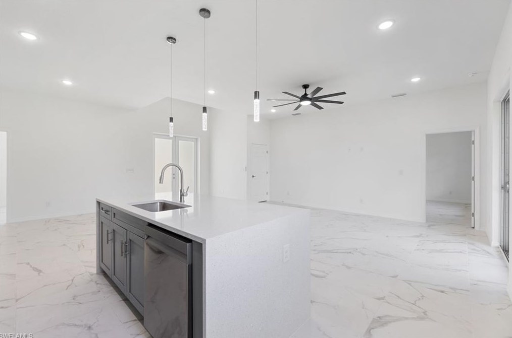 1901 Sunniland Blvd, Lehigh Acres FL 33971-5290 exterior