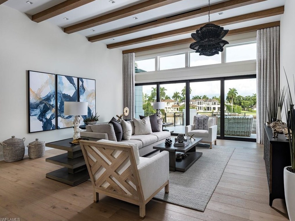 3131 Gin Ln, Naples FL 34102-7815 exterior