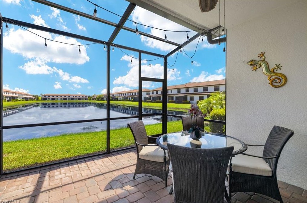 7694 Bristol Cir, Naples, FL 34120-0697