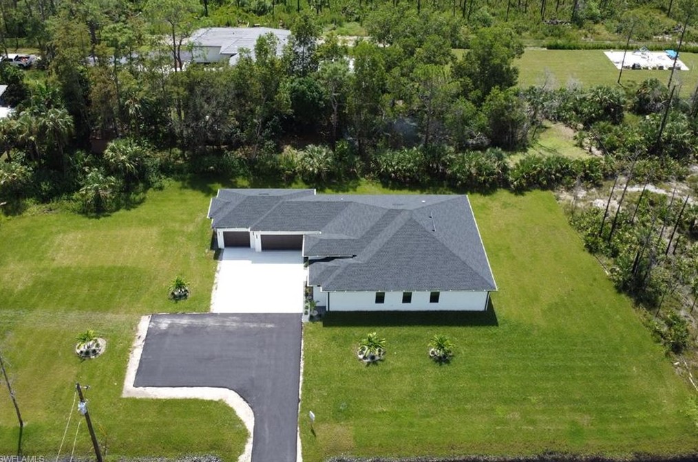 106 20th Ave, Naples, FL 34120-2317