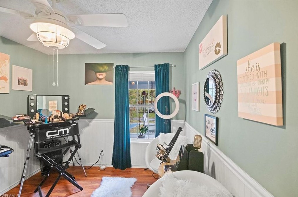 460 9 St, Naples FL 34117-2153 exterior