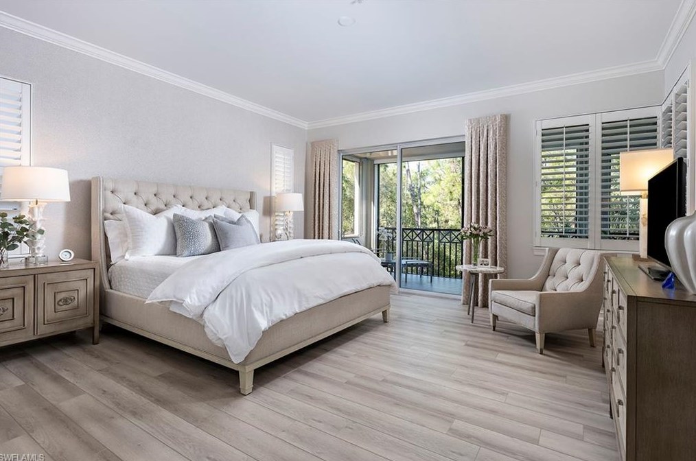 2839 Tiburon Blvd, Naples FL  34109-3683 exterior
