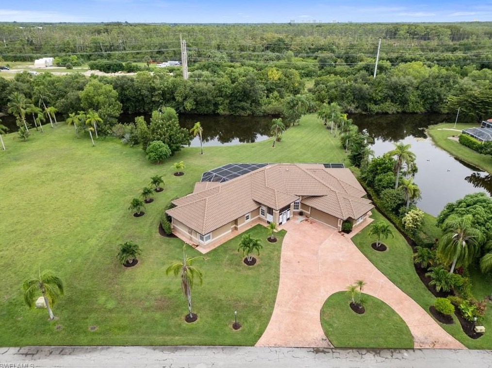 24869 Quixote Ave, Bonita Springs, FL 34135-6416