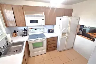 160 Turtle Lake Ct, Naples, FL 34105 - Photo 12