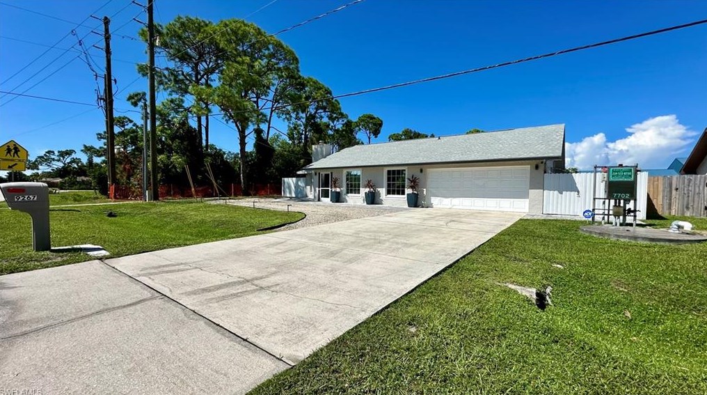 9267 San Carlos Blvd, Fort Myers, FL 33967-4913