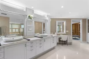 11125 Gulf Shore Dr, Naples, FL 34108 - Photo 26