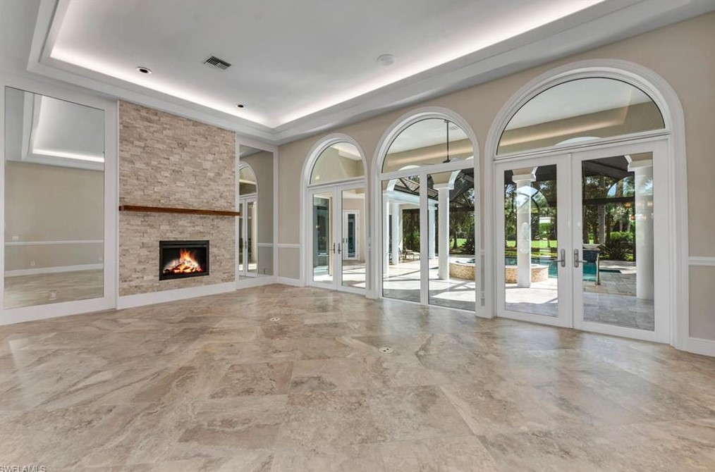 122 Edgemere Way, Naples, FL 34105-7107