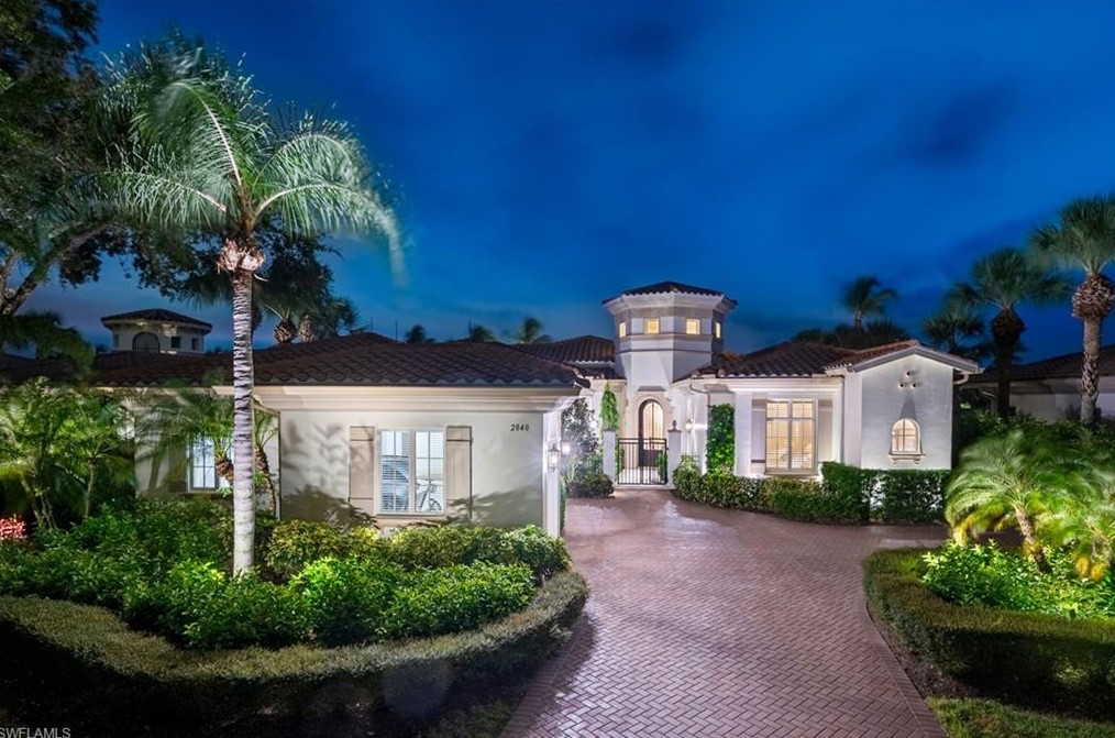 2040 Isla Vista Ln, Naples, FL 34105-3071