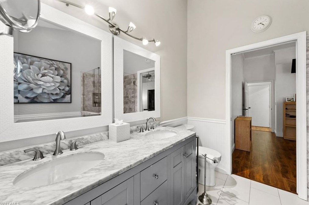 645 Lambton Ln, Naples FL 34104-8305 exterior