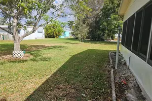 859 Manatee Rd, Naples, FL 34114 - Photo 8