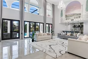 13323 Rosewood Ln, Naples, FL 34119 - Photo 6