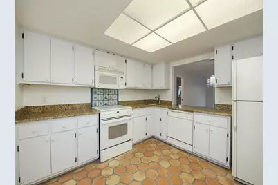 1940A Bald Eagle Dr, Naples, FL 34105 - Photo 4