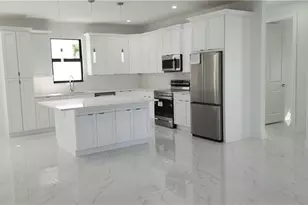 4266 4th Ave SE, Naples, FL 34117 - Photo 2