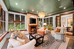 563 3rd St N, Naples, FL 34102 - Photo 10