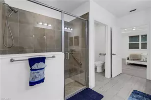 6953 Avalon Cir, Naples, FL 34112 - Photo 16