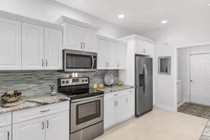 249 Stella Maris Dr S, Naples, FL 34114 - Photo 10