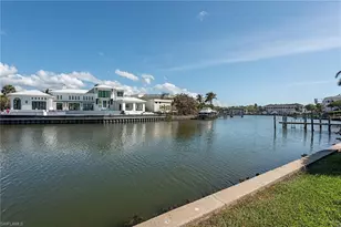 1568 Gulf Shore Blvd N, Naples, FL 34102 - Photo 10