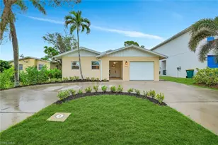 807 108th Ave N, Naples, FL 34108 - Photo 2